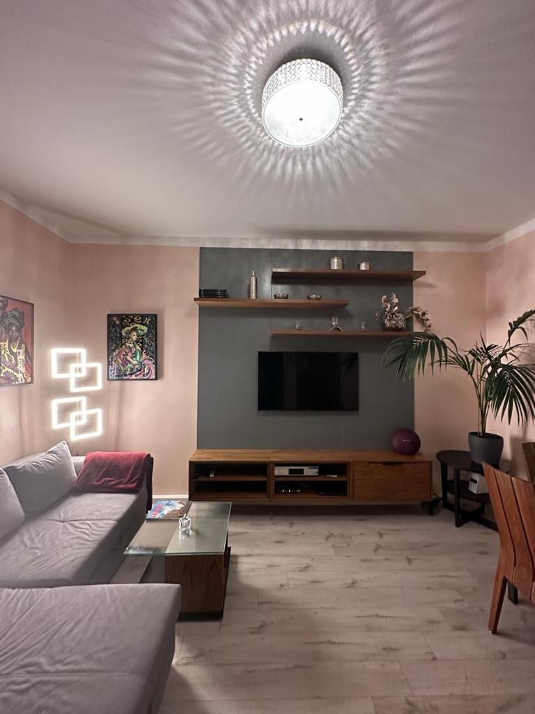 Komfortables Appartement Zentral Gelegen Erfurt Esterno foto