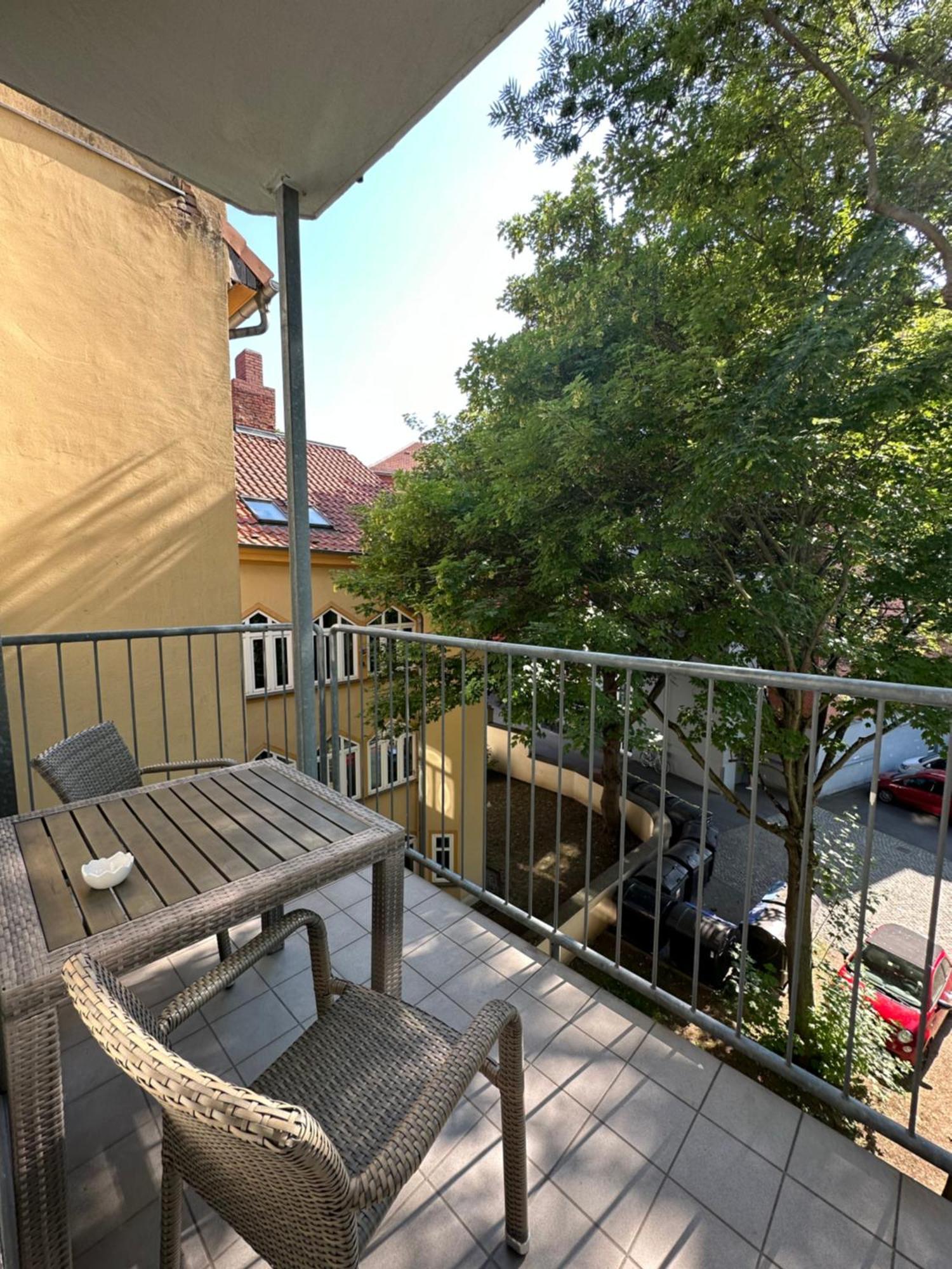 Komfortables Appartement Zentral Gelegen Erfurt Esterno foto